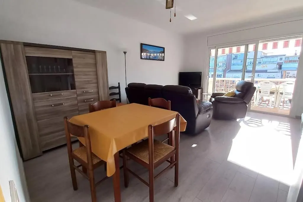 Apartamento Ideal Para Relajarse Empuriabrava 0*,  Spain